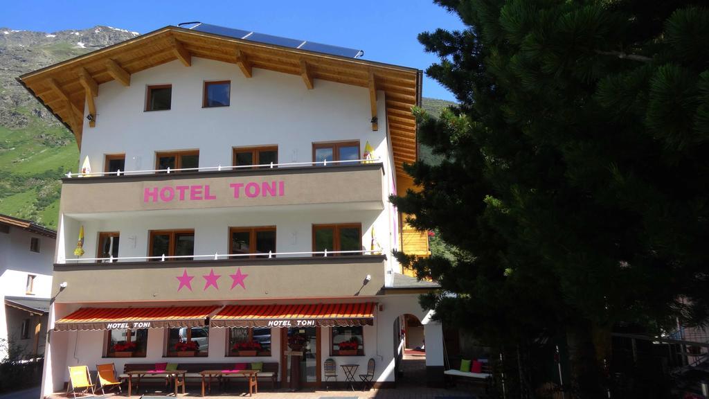 Hotel Toni Galtuer Ngoại thất bức ảnh