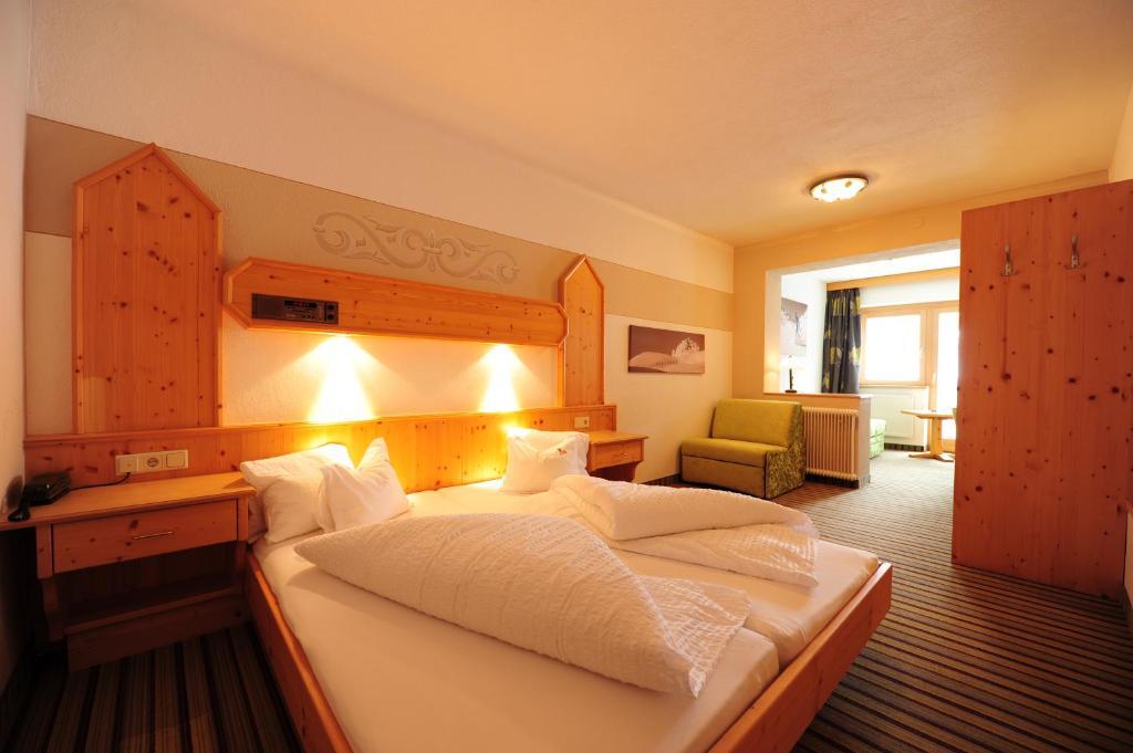 Hotel Toni Galtuer Phòng bức ảnh