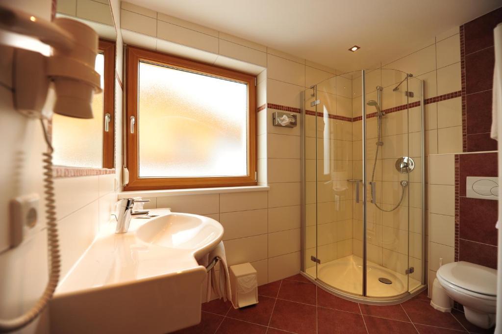 Hotel Toni Galtuer Phòng bức ảnh