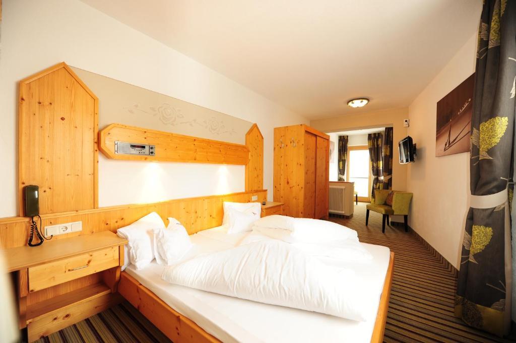 Hotel Toni Galtuer Phòng bức ảnh