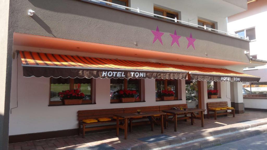 Hotel Toni Galtuer Ngoại thất bức ảnh